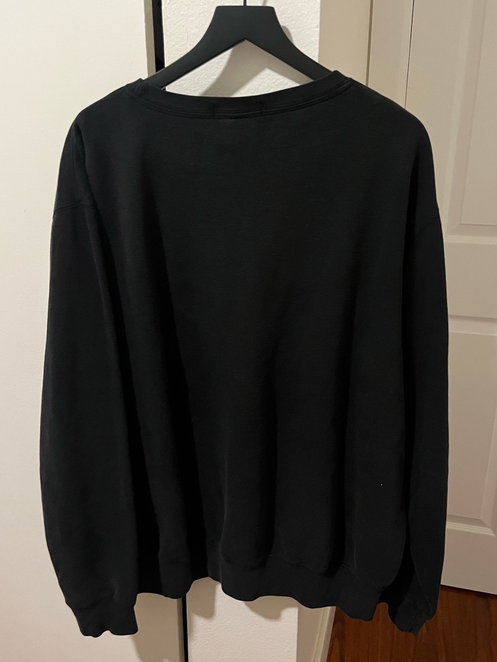 Polo Ralph Lauren Men’s Y2K Black Crewneck Sweatshirt with Red Pony Logo - Picture 4 of 5